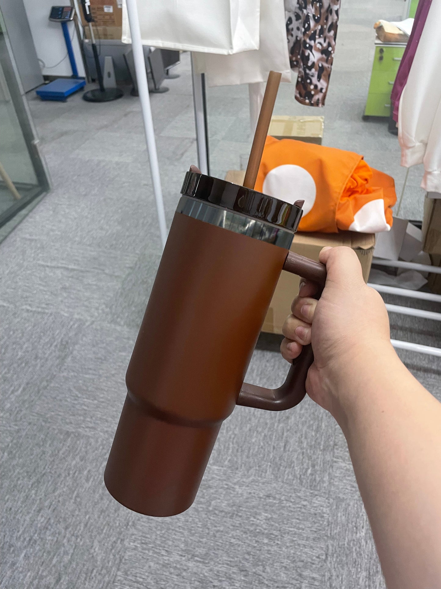 40oz Mirror Black Plated Underneath Chocolate Color Powder Coated H2.0 Quencher Tumbler-CNLCA