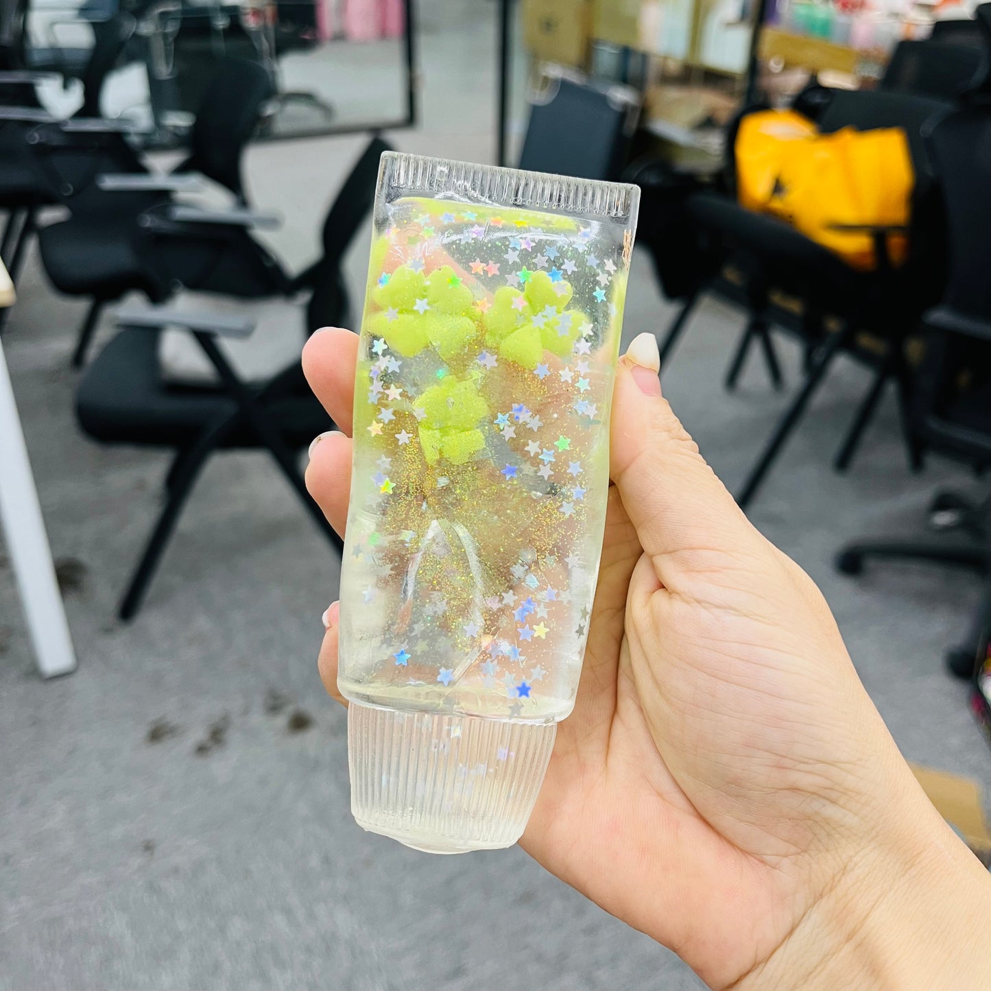 Glitter Jelly Toothpaste Tube Squishy Toy Mini Clear Tube Squeeze Fidget Toy with Star Sequins Fruit Ornaments-CNLCA