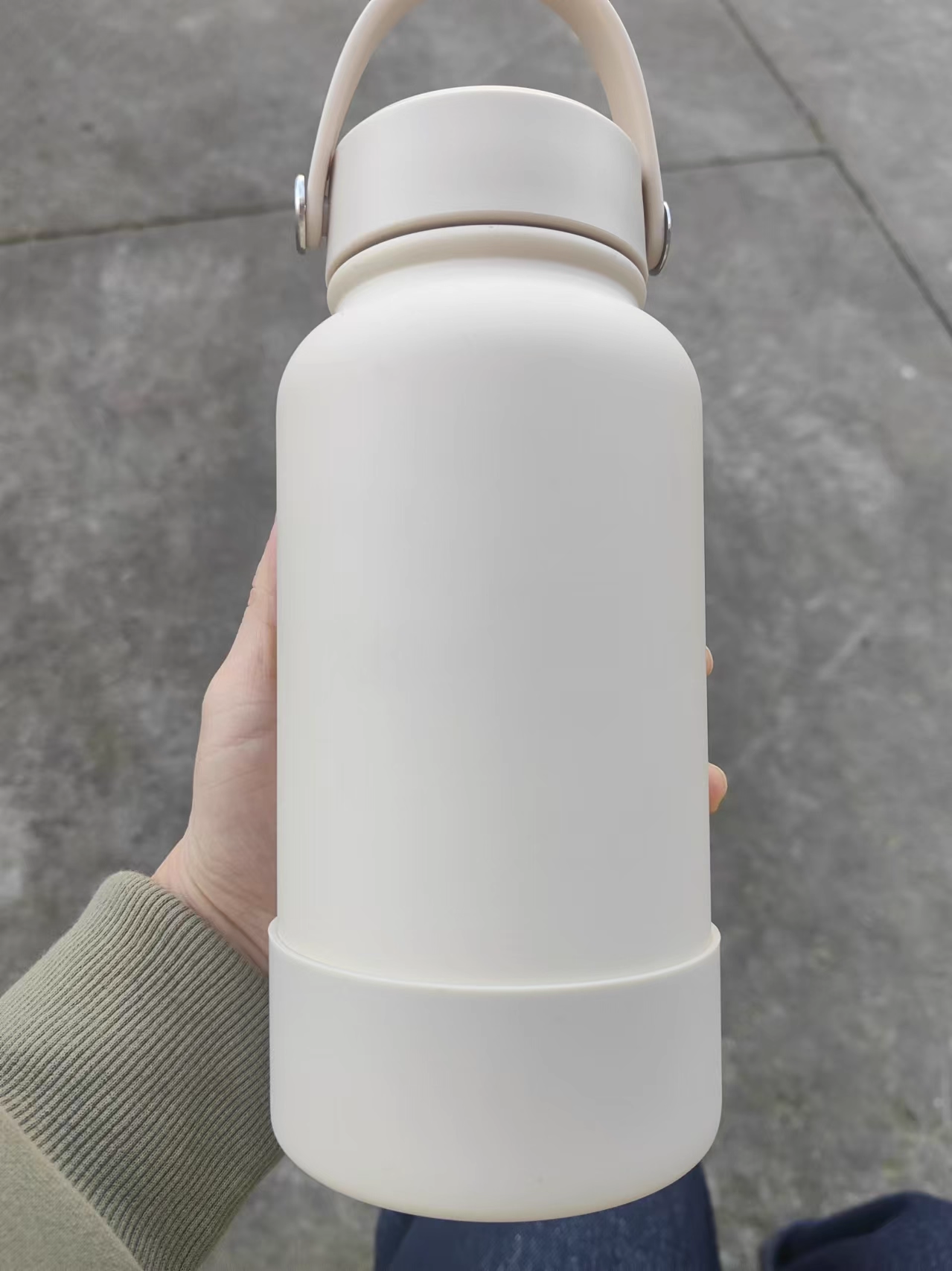 650ml 1000ml 1200ml Powder Coated Stainless Steel Water Bottle with Handle Lid-CNLCA