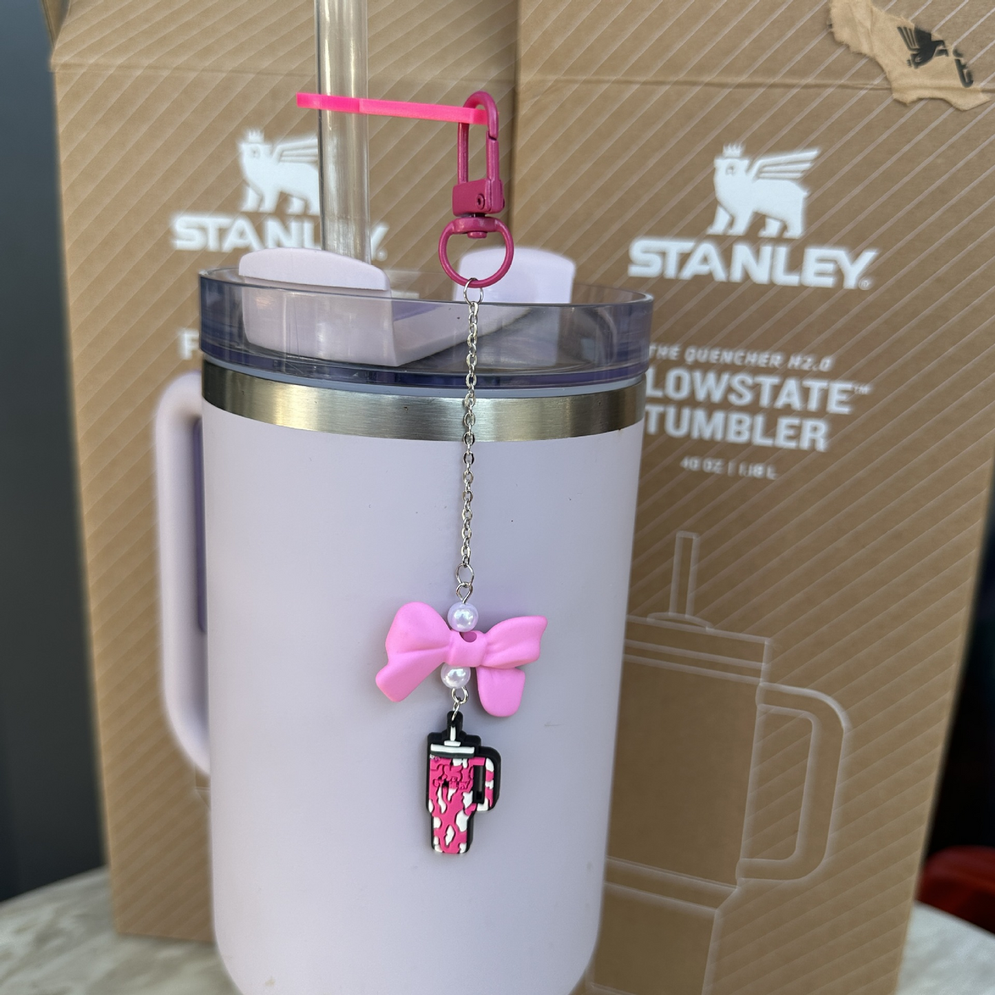 Pretty Stanley Style Baking Varnish Tumbler Straw Bow Pendant for Tumbler-CNLCA