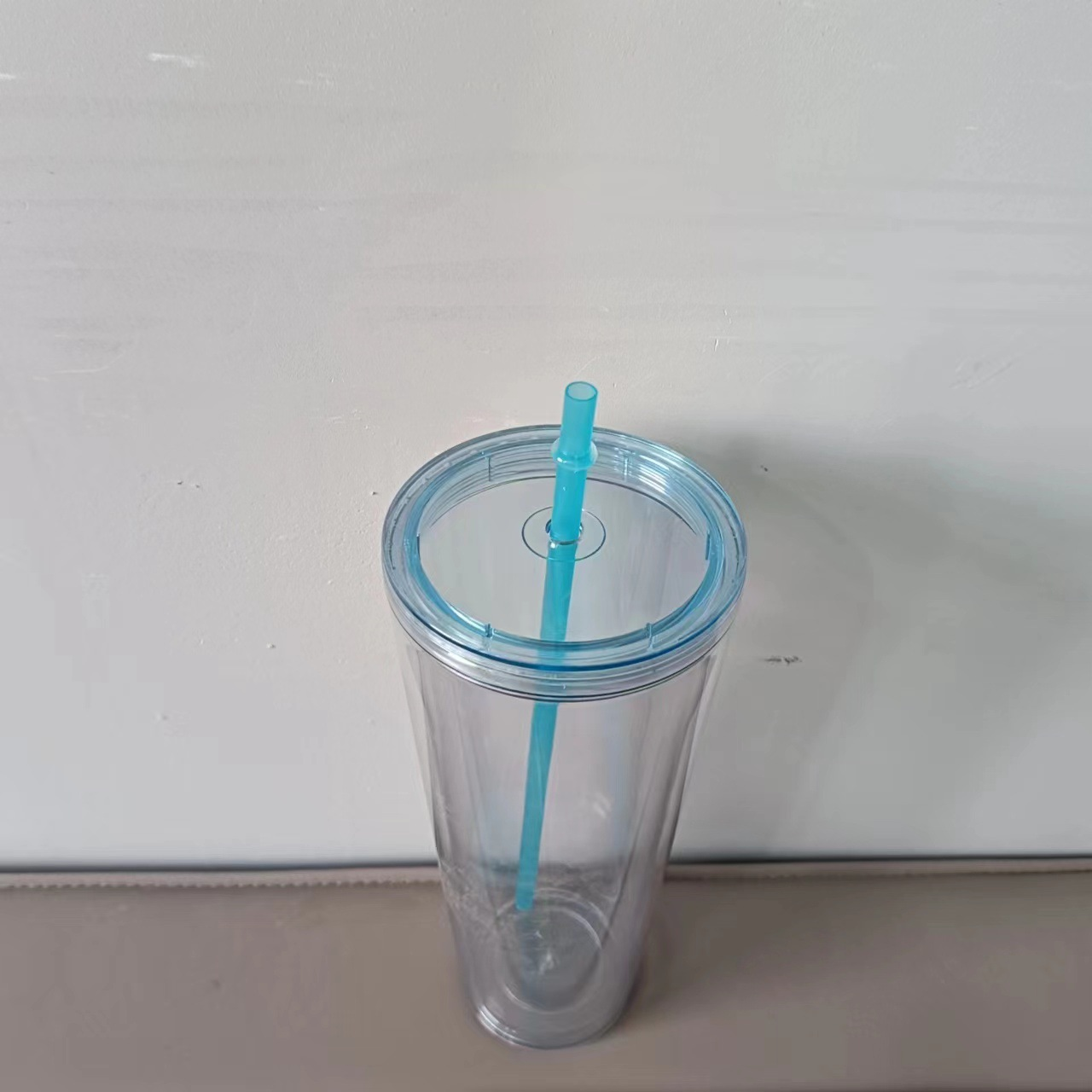 24oz Double Wall Snow Globe Tapered Plastic Cup Tumbler with Pre-drilled Hole and Plug Color Lid-CNLCA