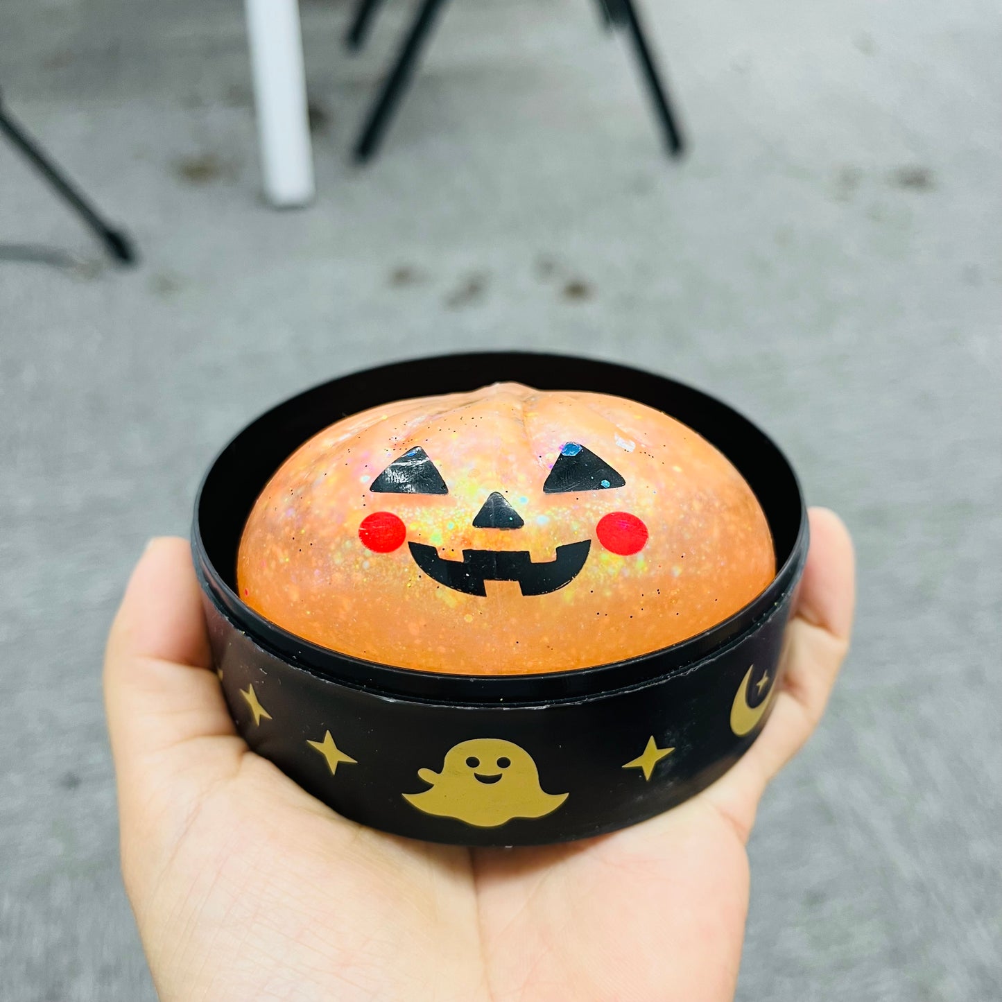 Halloween Glitter Spooky Squishy Glow In The Dark Maltose Filled Slow Rising Glitter Dumpling Squishy Jack-o'-lantern Ghost Skull Bloodshot Single Eyeball Squeeze Toy with Steamer Basket-CNLCA